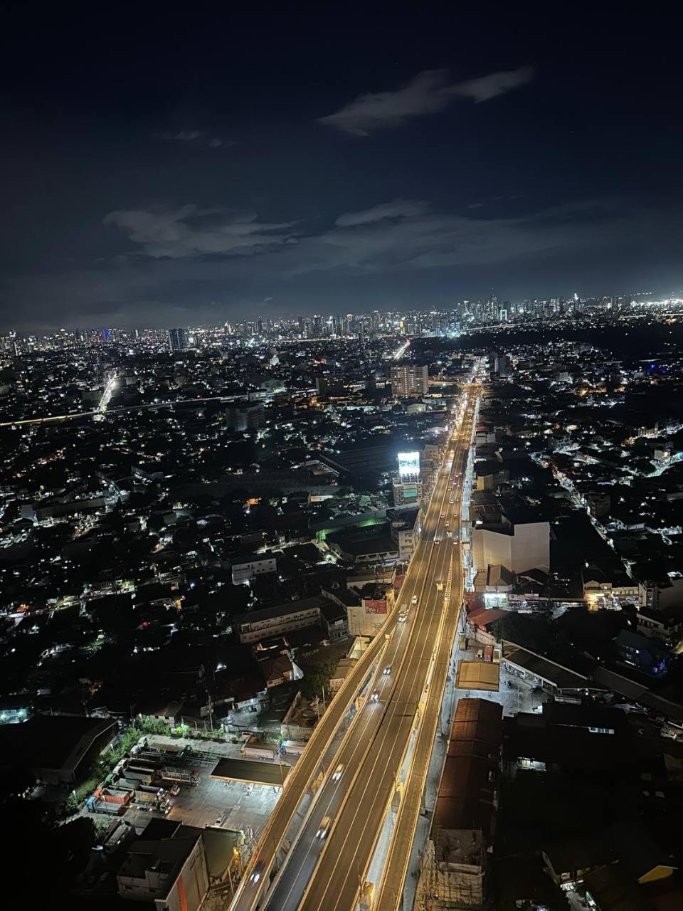 Serendipity Place @Celandine Caloocan Экстерьер фото